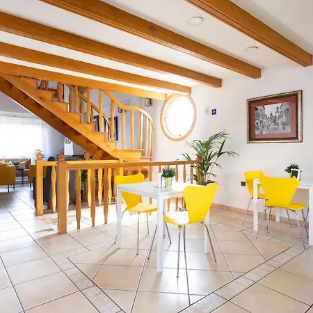 Casa Lali Bano Compartido