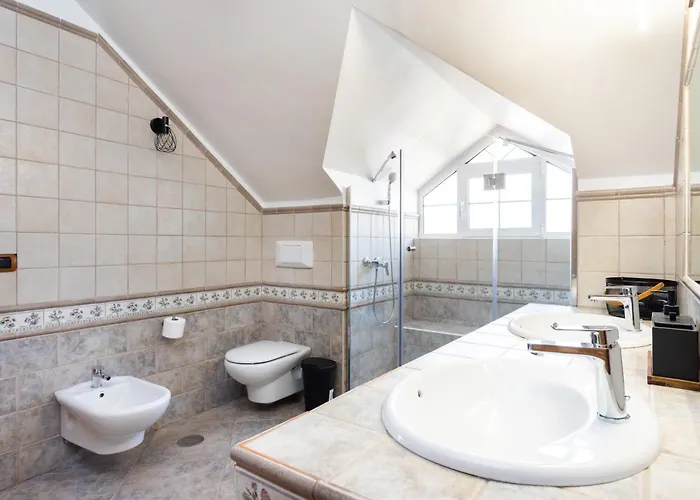 ゲストハウス Casa Lali Bano Compartido *